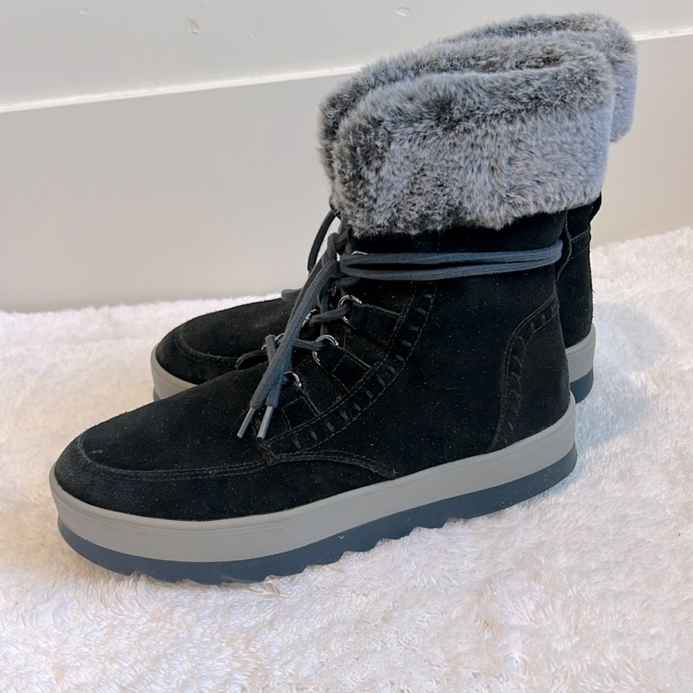 Cougar Vanetta Faux Fur Trim Waterproof Boot (Women)